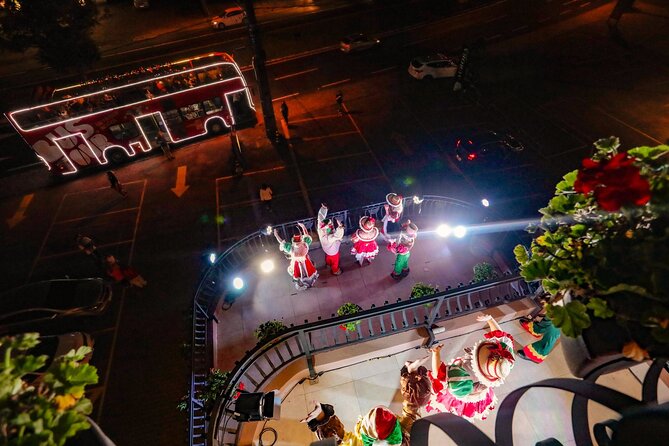 Illumination Bus Tour - Christmas Lights Show - Meeting Point and Duration