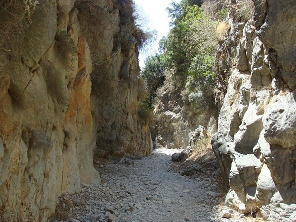 Imbros Gorge & Frangokastello - From Rethymno With the Best Guide - Exploring Imbros Gorge