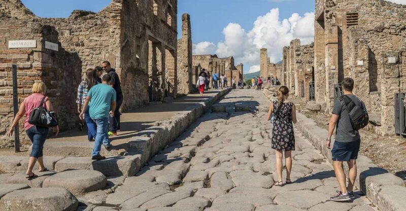 Immersion in Pompeii: Captivating Trip! - Included in the Tour
