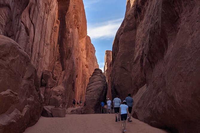 Immersive Arches Scenic Road Tour W/ Iconic Stops - Sunset Tour Option