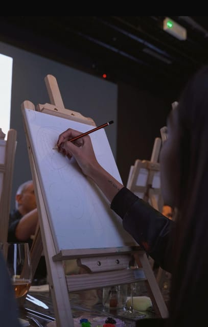 Immersive Art Experience With Unlimited Wine - Unleash Your Creativity