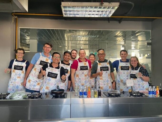 Immersive Cooking Class & BenThanh Market Tour By Local Chef - Exclusive Inclusions