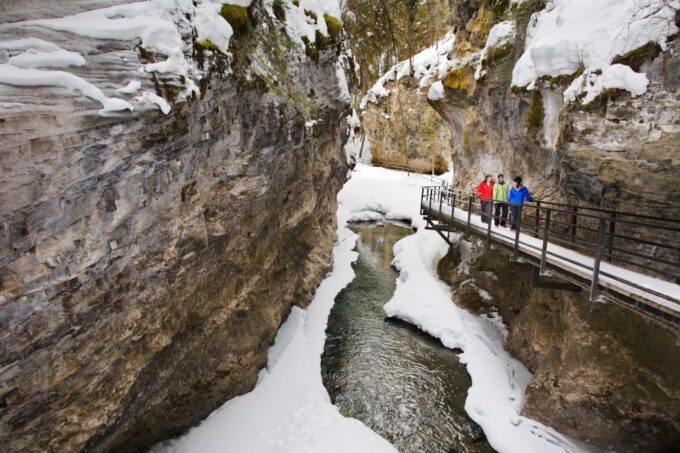 In-Depth Banff Area & Canyon Day Tour From Calgary or Banff - Health and Luggage Policies