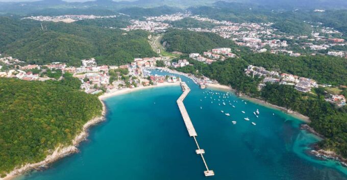 In Huatulco: We Take You From Your Hotel to Visit the Beaches. - What to Bring and Restrictions