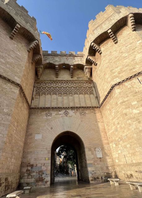 In Love With Valencia: a Self-Guided Cultural Audio Tour - Key Points