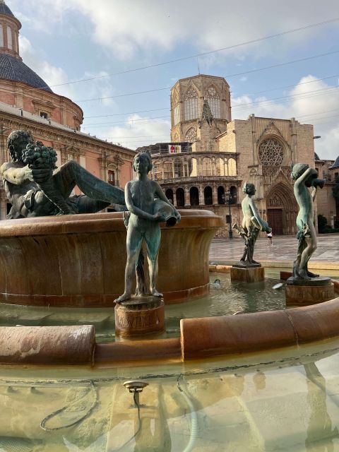 In Love With Valencia: a Self-Guided Cultural Audio Tour - Tour Route and Landmarks