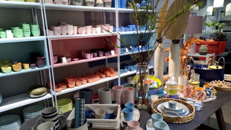 In the Coastal Town on the Pacific, Walk Around and Visit the Stores of Japanese Ichioushi (Massage Included) Hotel Accommodation / Lunch Included / Japanese Language Guide / - Shopping and Walking in Thao Dien