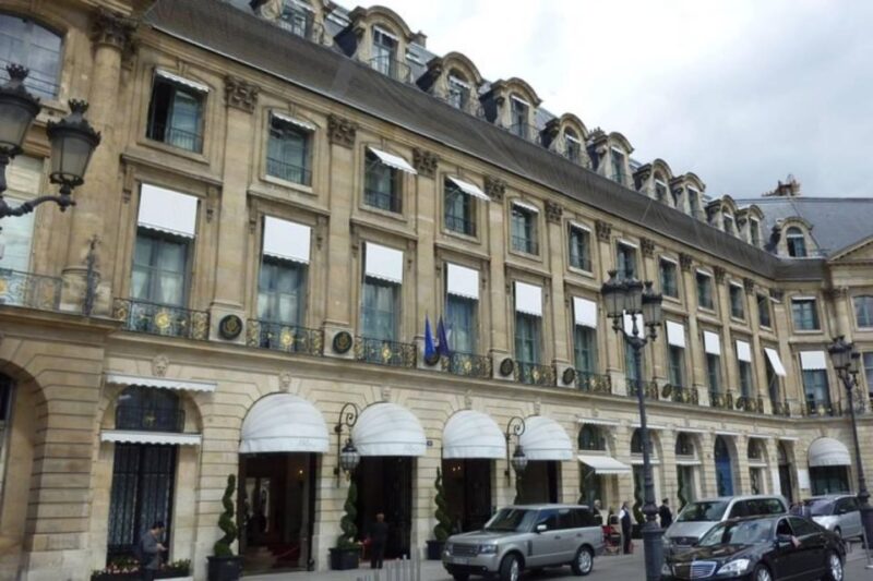 In the Footsteps of Audrey Hepburn: a Self-Guided Audio Tour - Tour Description