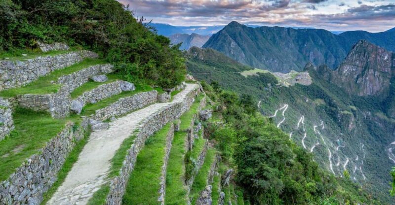 INCA TRAIL TO MACHU PICCHU 4 DAYS - Itinerary Highlights: Day 1