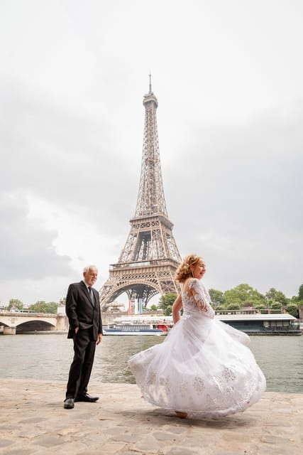 Inclusive and Private Photoshoot in the Heart of Paris - Delivery and Reviews