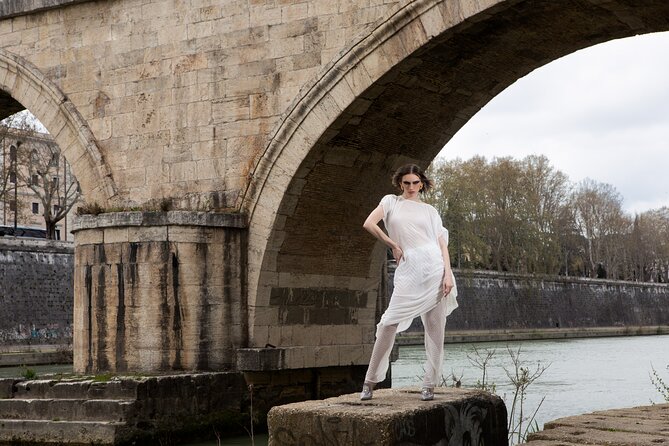 Incredible Private Photoshoot in the Wonders of Rome - Memorable Photographic Journey