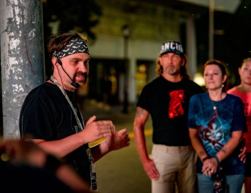 Indianapolis: Crossroads Ghosts Haunted Walking Tour - Tour Experience