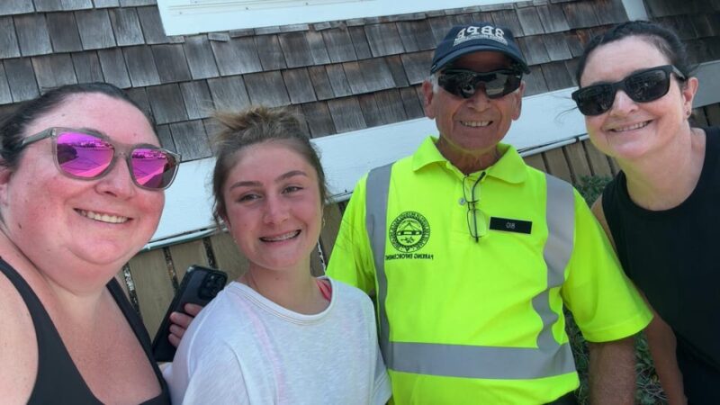 Indianapolis Prowl Amazing Race & Tour - Interacting With Locals to Solve Clues