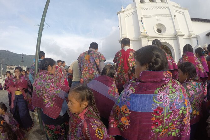 Indigenous Communities Tour of San Juan Chamula and Zinacantán - Exploring San Juan Chamula