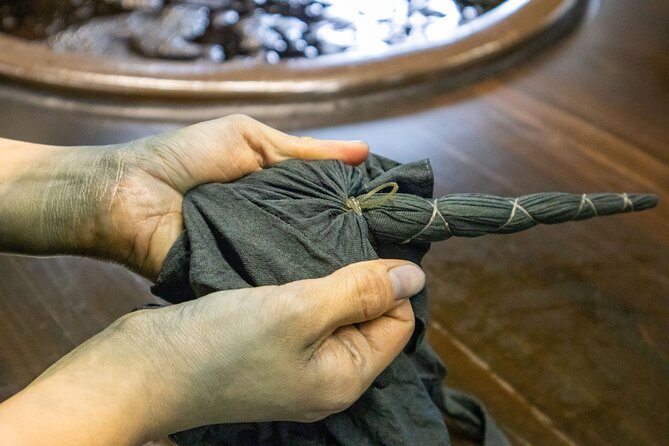 Indigo Dyeing Experience: Handkerchief / Tokushima, Shikoku - Hands-on Dyeing Experience