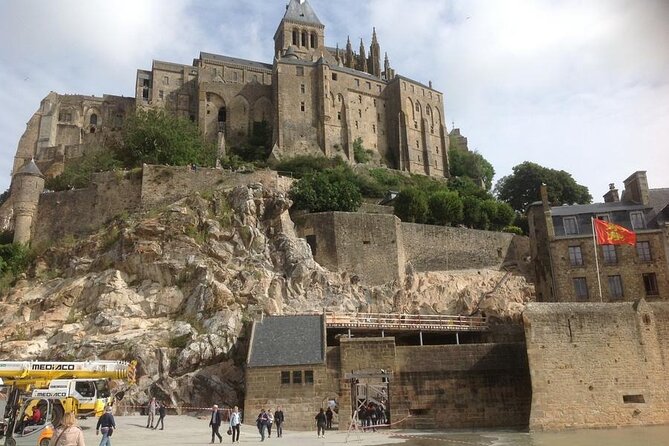 Individual Round Transfer to Mont Saint Michelle From Le Havre - Pickup Information