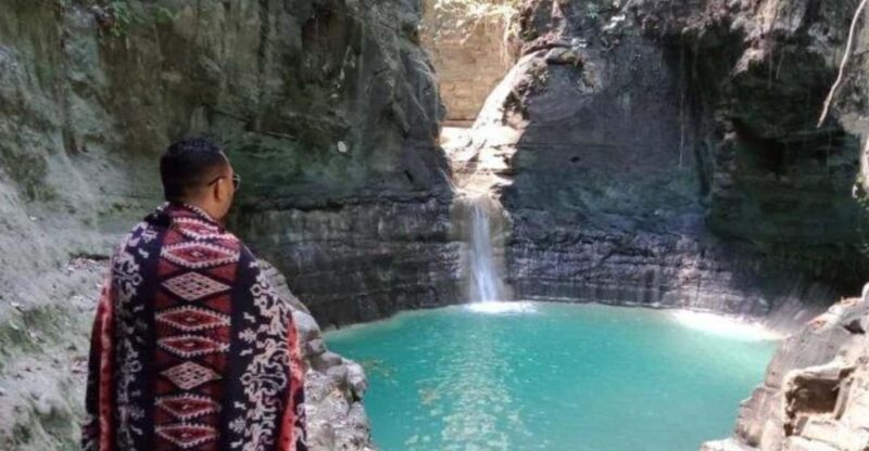 Individual Route Sumba - Private Driver - Free WI-FI - Historical Sites