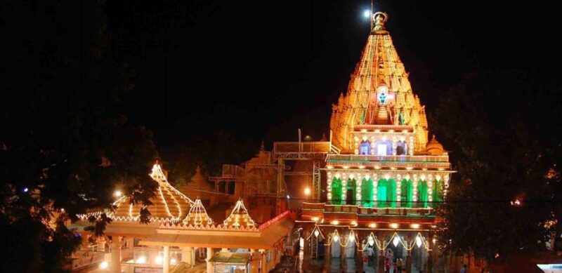 Indore/Ujjain: 2-Day Tour With Mahakaleshwar Temple & Hotel - Itinerary and Experience
