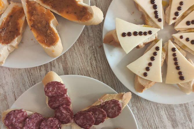 Indulge in Cordoba: Local Wines & Tapas Tasting - Languages Available for Reviews