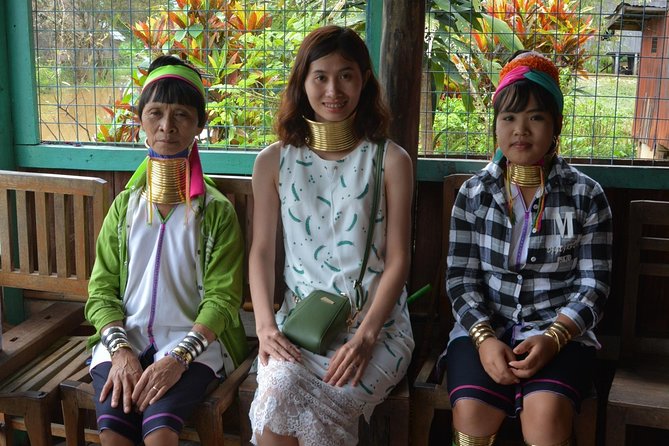 Inle Lake Full-Day Tour With Boat Trip and Lunch - Discovering Stilt Villages