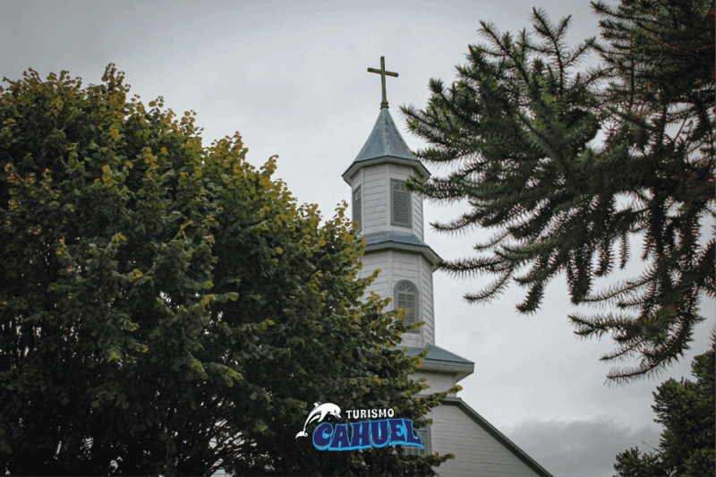 Inner Coast of Chiloé: Road and Sea. - Tour Logistics