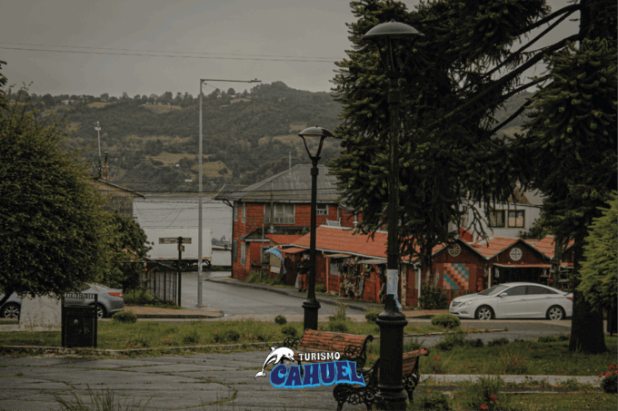 Inner Coast of Chiloé: Road and Sea. - Booking Information