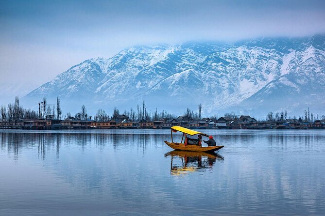 Innova to and Fro Pvt. Airport Transfer From Srinagar / Dal Lake - Good To Know