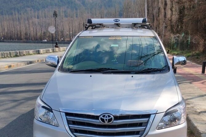 Innova to and Fro Pvt. Airport Transfer From Srinagar / Dal Lake - Accessibility and Support