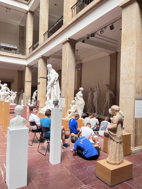 Innsbruck: Drawing Workshop at the University Museum - Meeting Point and Directions