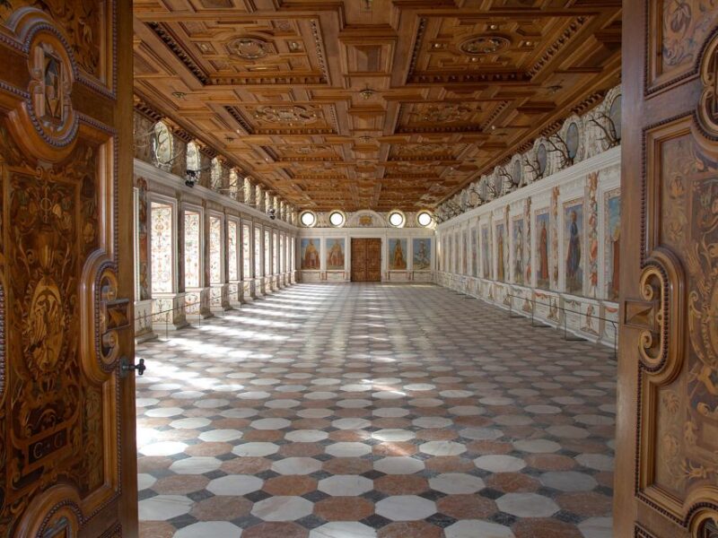 Innsbruck: Tickets for Ambras Palace - Ceremonial Armor Displays