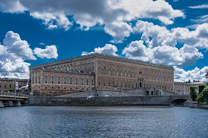 Inside The Crown: Stockholm Royal Palace Private Guided Tour - Meeting Details