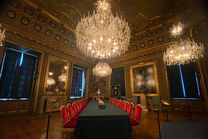 Inside The Crown: Stockholm Royal Palace Private Guided Tour - Accessibility and Requirements