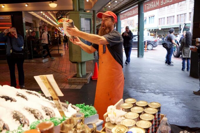 Insiders Breakfast and Culture Tour of Pike Place Market - Accessibility and Recommendations