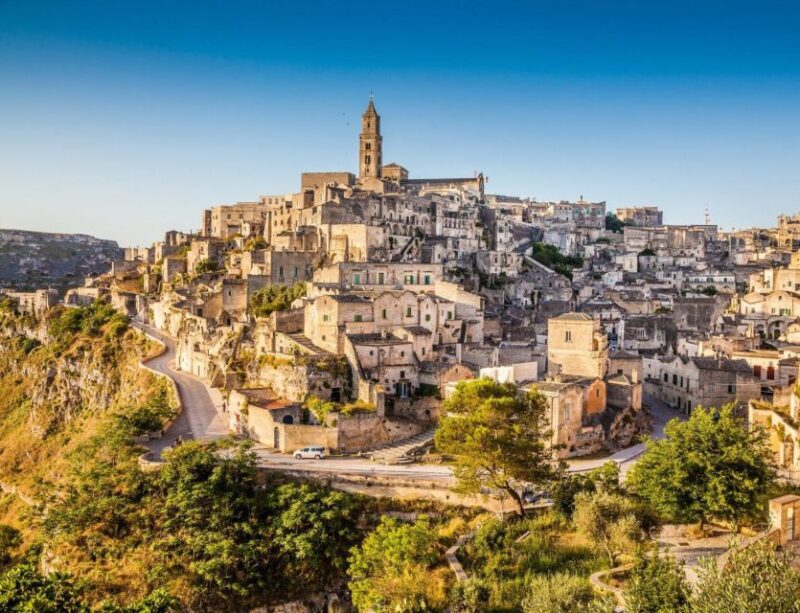 Insightful Matera Walking Tour for Couples - Admiring Cave Dwellings