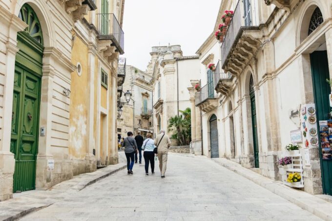 Inspector Montalbano Locations Tour of Southeast Sicily - Lunch Option