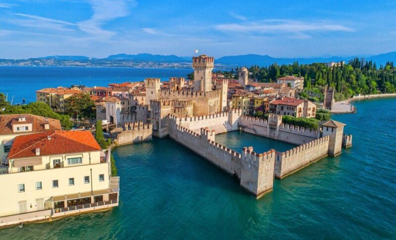 Inspiring Family Walking Tour in Sirmione - Church of San Pietro in Mavino Tour
