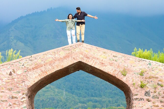 Insta Photoshoot In Srinagar - Exploring Srinagars Scenic Locales