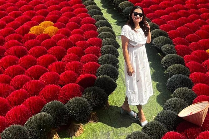 Instagram Incense Quang Phu Cau Village Tour With Train Street - Tour Group Size