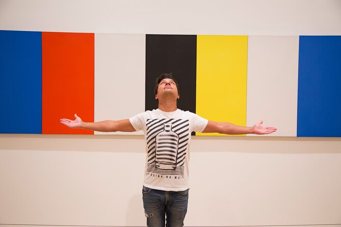 Instagram Photo Tour and Art Walk at The Art Institute in Chicago - Navigating the Museum Highlights