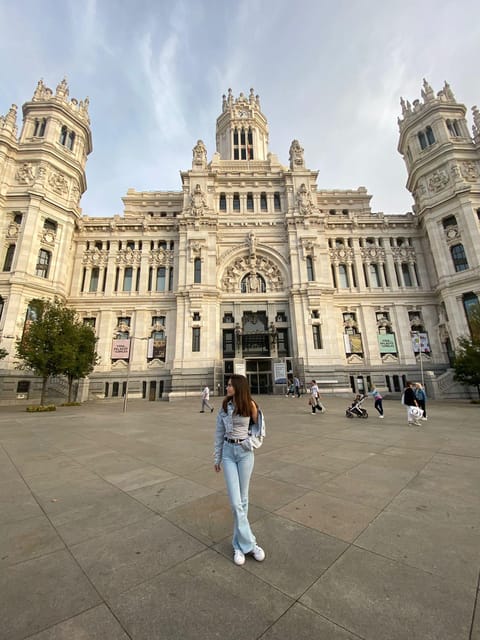 Instaspots: Tour of the Most Photographable Spots in Madrid - Recommended Items and Guidelines