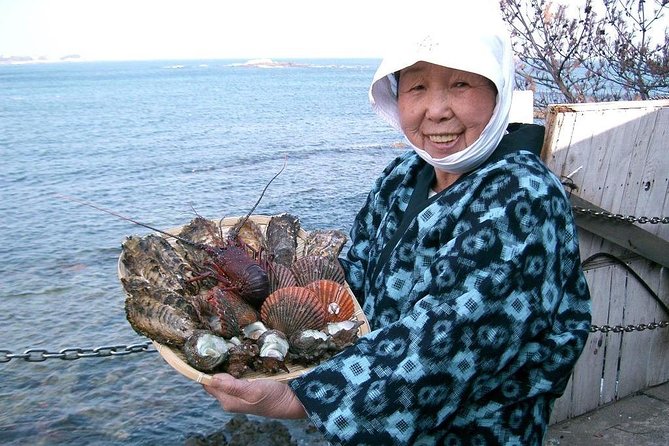 Interacting With Real Ama Divers in a Traditional Ama Hut (Ama Hut Hachiman) - Activity Description
