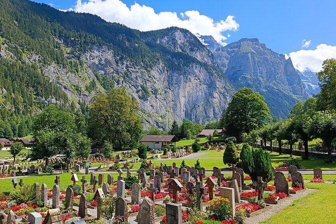 Interlaken Full-Day Highlights Tour With a Local by Private Car - Private Group Experience
