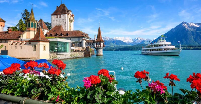 Interlaken: Lake Thun and Lake Brienz Boat Cruises Day Pass - Cruise Experience