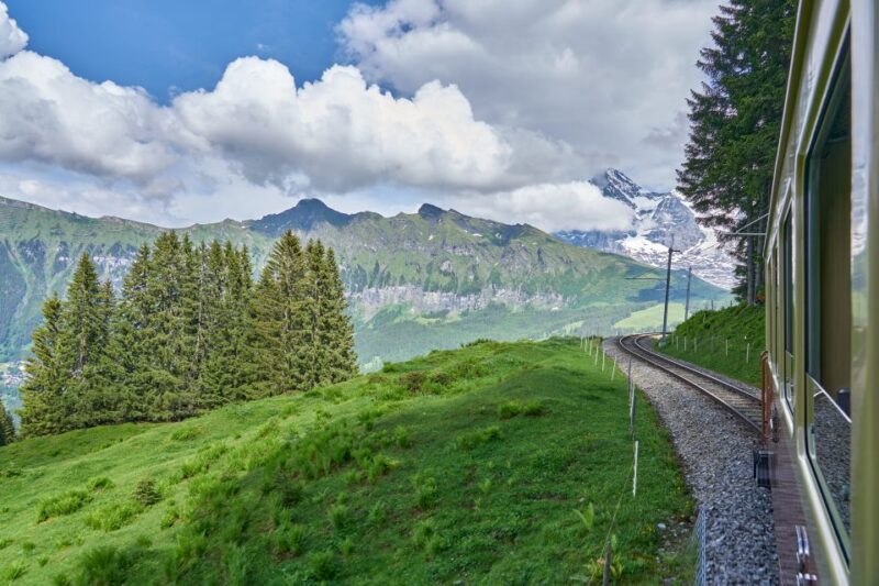 Interlaken: Lauterbrunnen & Mürren Village Small Group Tour - Tour Details