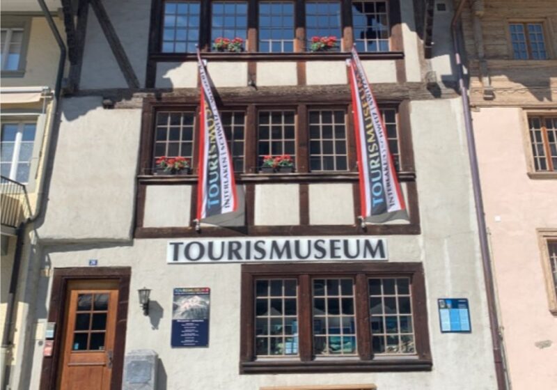 Interlaken Scavenger Hunt and Sights Self-Guided Tour - Discovering Interlakens Landmarks