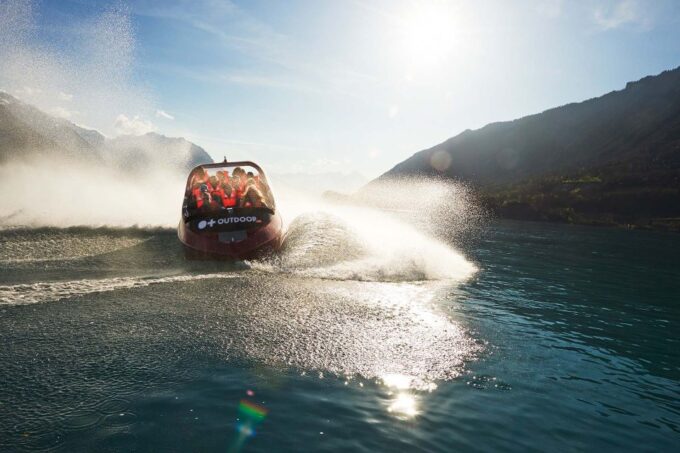 Interlaken: Scenic Jetboat Ride on Lake Brienz - 75-Minute Jetboat Adventure