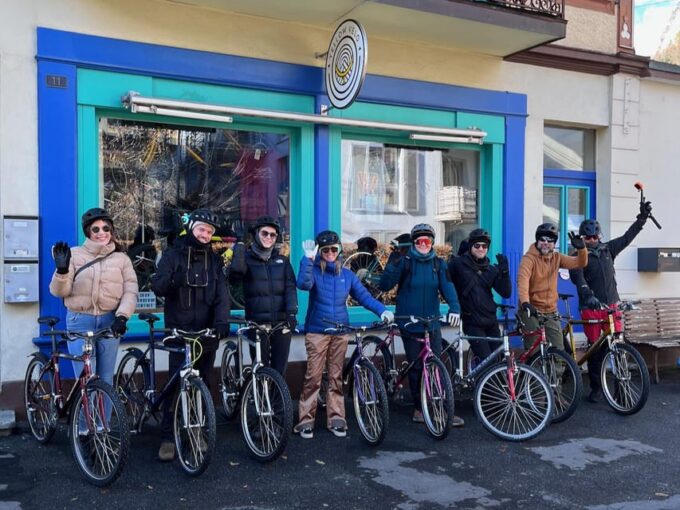Interlaken Winter Bike Tour: Rivers, Lakes and Hot Chocolate - Lake Brienz: Scenic Views and Swiss Hot Chocolate Stop