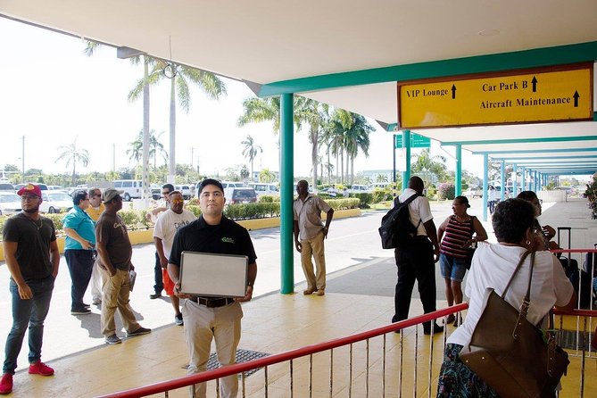 International Airport Belize City to San Ignacio - Accessibility and Group Size