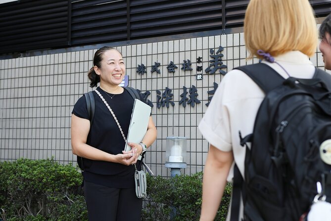 Interpreter Who Serves the City Services for 4 and 8 Hours - Flexible Booking Options