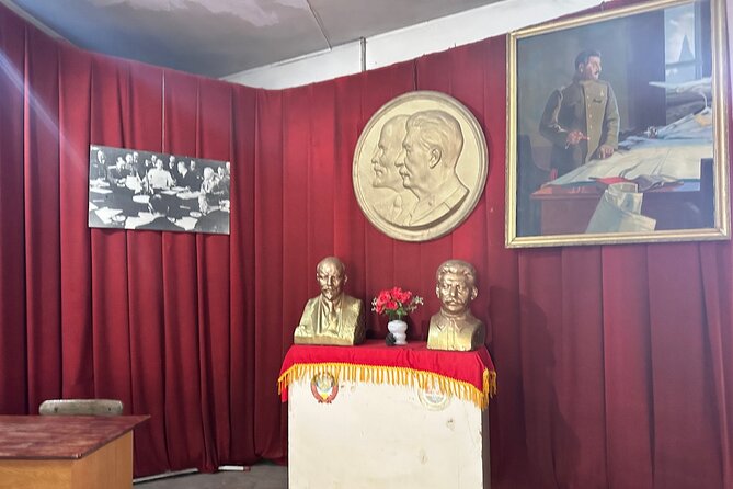 Into the Footsteps of Joseph Stalin - Individual Tour - Additional Tour Information